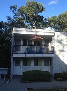 1st image of 8 Wyndover Woods Ln APT 1