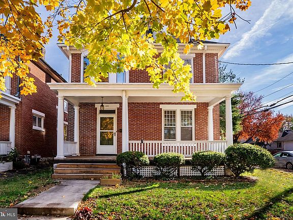 3rd image of 229 Mooreland Ave