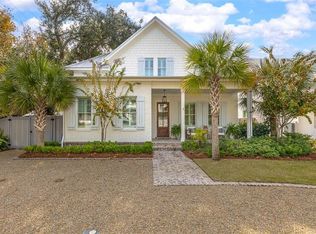 4315 5th St, Saint Simons Island, GA 31522