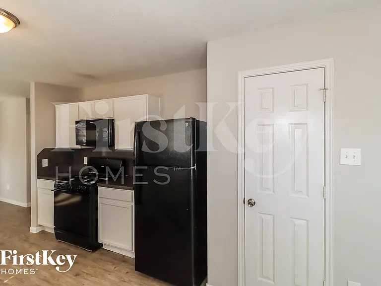 14111 Bishop Bend Ln — Photo 6