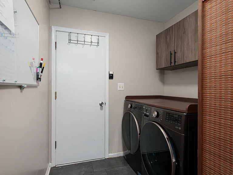 9 Woodmont Dr #9 — Photo 17