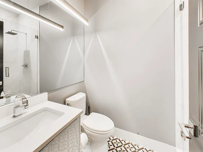 3740 N Clifton Ave #2 — Photo 17