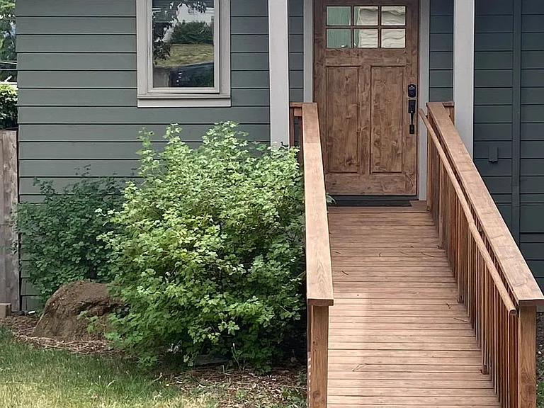 319 W Jefferson St — Photo 12
