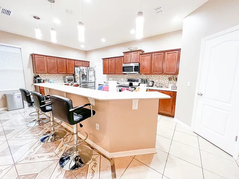 402 Rock Springs Cir — Photo 12
