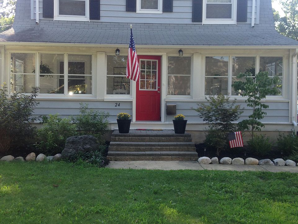 1st image of 24 Knollwood Ct