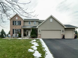 3297 Lachman Ct NE, Saint Michael, MN 55376