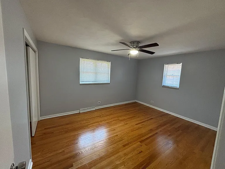 Bed room 1