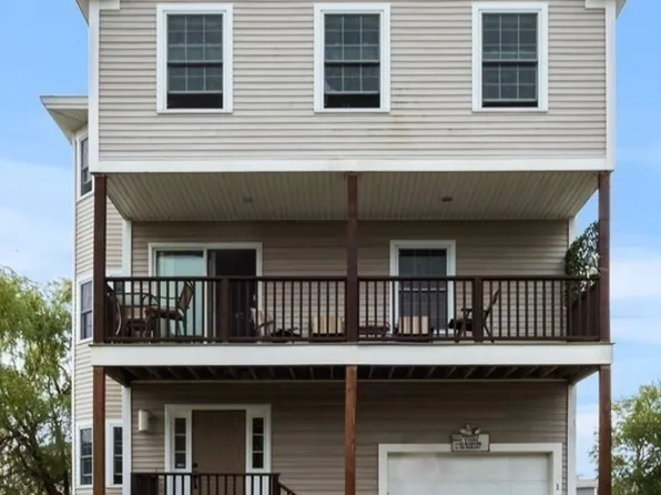 1 Sunset View Ln #1, Salisbury, MA 01952