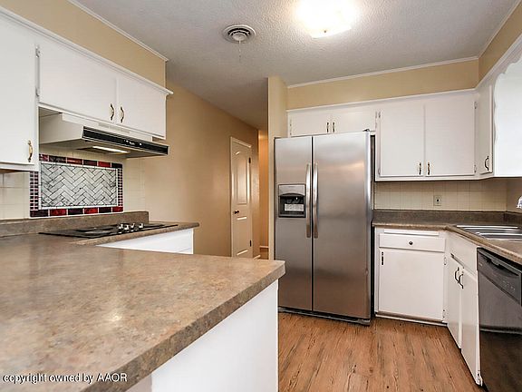 4th image of 4811 Hall Ave