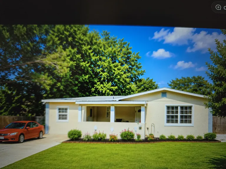 690 Durango Way — Photo 1