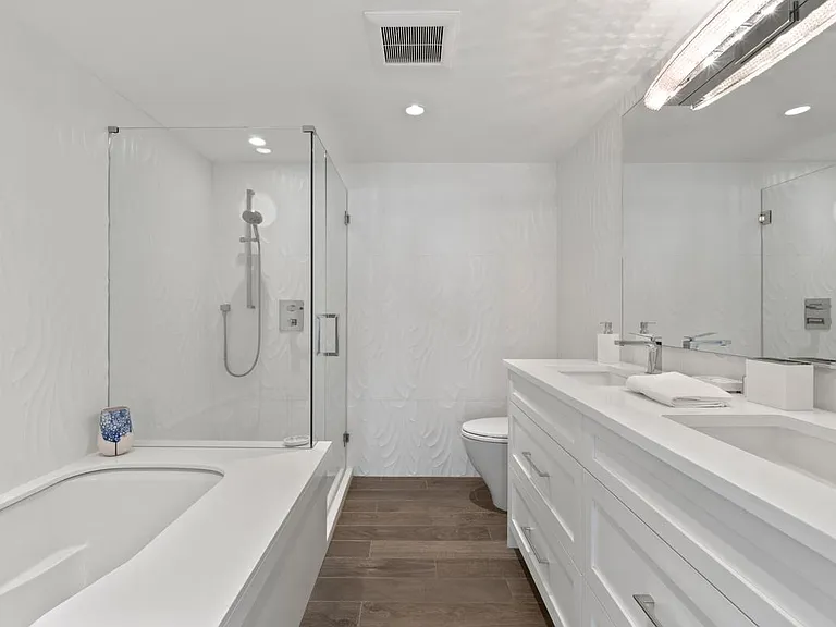 1501 Howe St #1104 — Photo 18