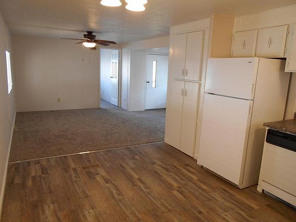 4th image of 2627 W Midvalley Ave Space 23