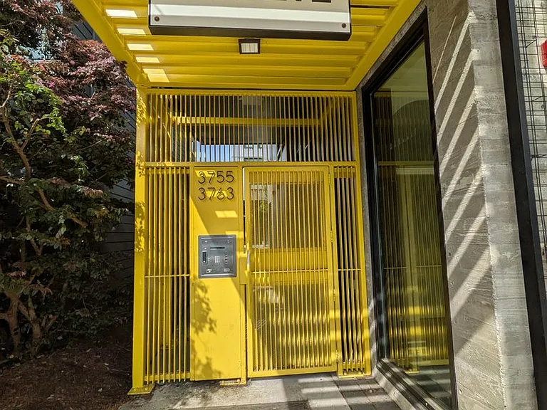 Soleil Apartments — Photo 10