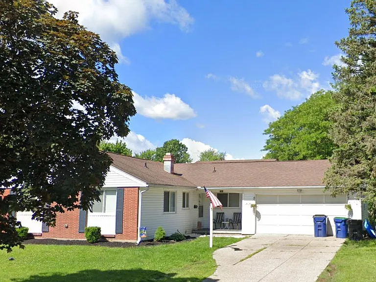 56 Brooklane Dr — Photo 1