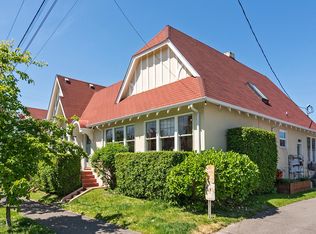 4402 Densmore Ave N, Seattle, WA 98103