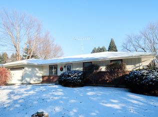 1140 Aura Dr, Rockford, IL