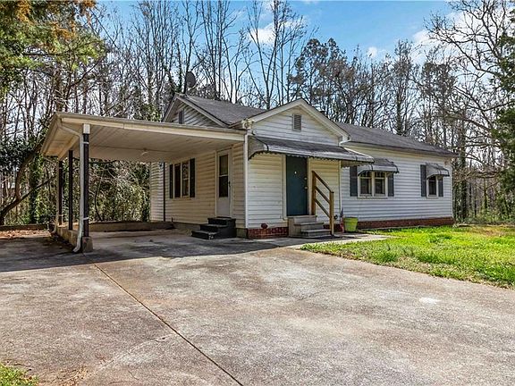 2nd image of 1551 Old Alabama Rd