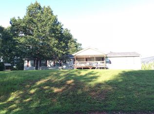 7326 Windy Oaks Dr, Cumming, GA 30506