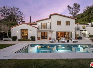 1118 Tower Rd, Beverly Hills, CA 90210