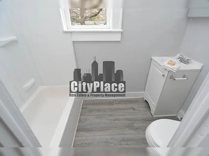 5345 E Washington St #32 — Photo 15