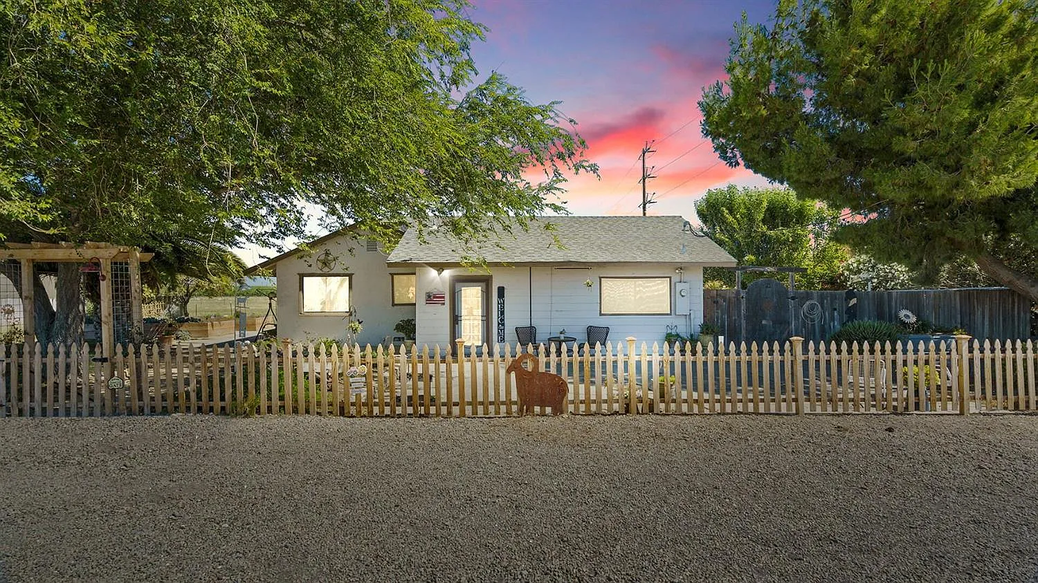 20199 Wicklund Rd photo 1