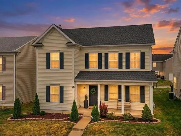 1008 Glengarry Dr, Wentzville, MO 63385