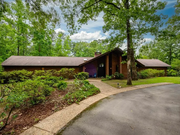9310 Lynnfield Ln, Benton, AR 72019