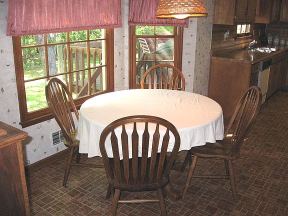 5th image of 608 Cloudland Dr