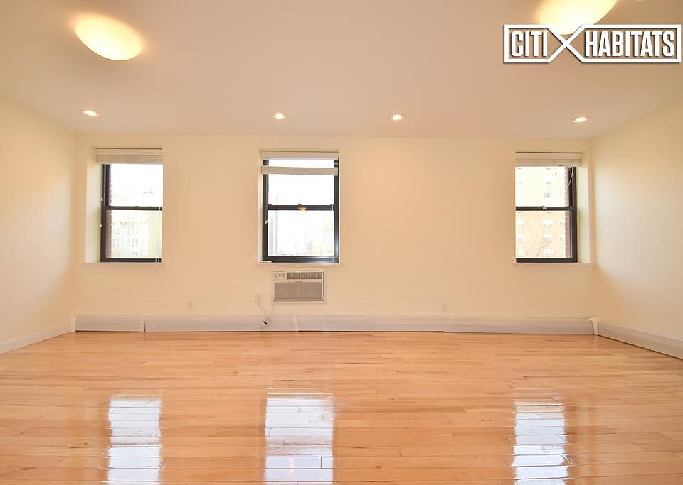 1st image of 224 1st Ave APT 4A
