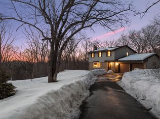 116 Cimarron Ct, Apple Valley, MN 55124