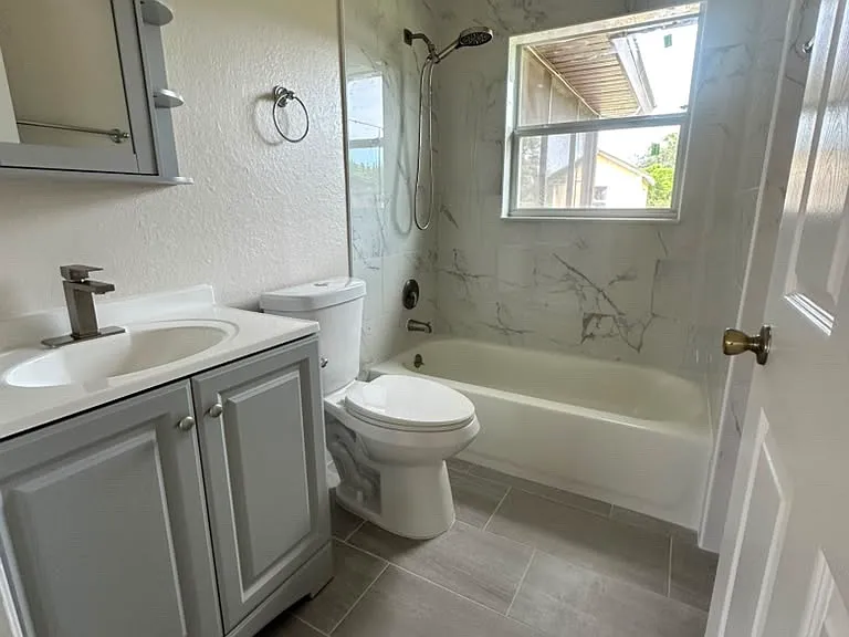 31263 Fernway St — Photo 1