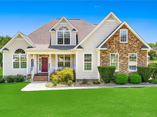 210 Edens Ridge Dr, Six Mile, SC 29682