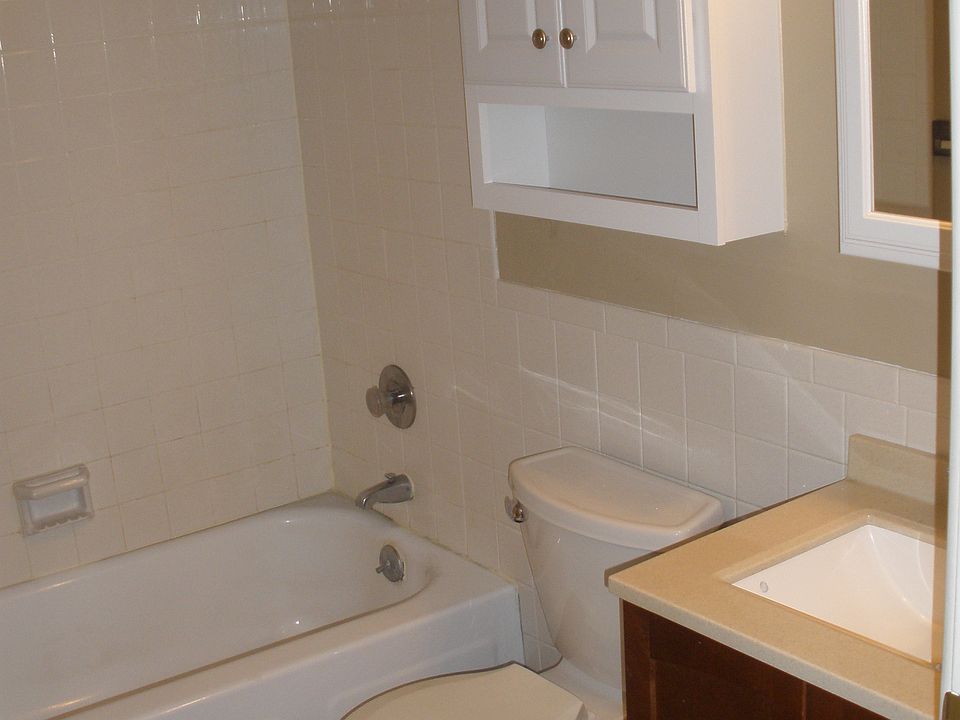 1st image of 1113 3rd St #7