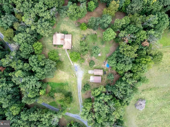 180 Hartsell Ln, Stephens City, VA 22655