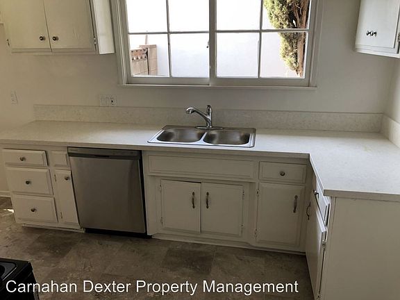 3rd image of 23708 Kittridge St