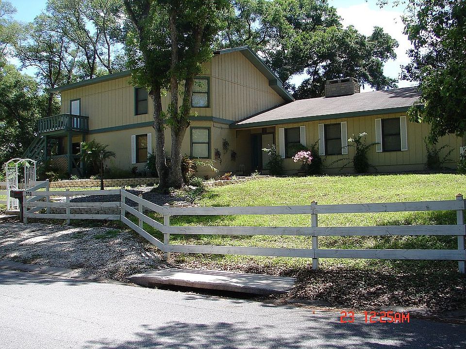Front entry of home