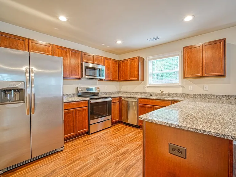 572 Millsgate Cir — Photo 16