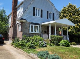 75-24 195th St, Flushing, NY 11366