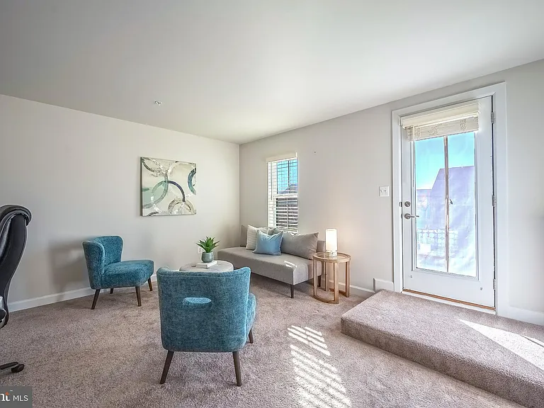 22308 Seabring Ter — Photo 31