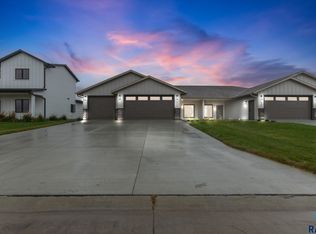 505 Mill Pond Rd #2, Rock Rapids, IA 51246