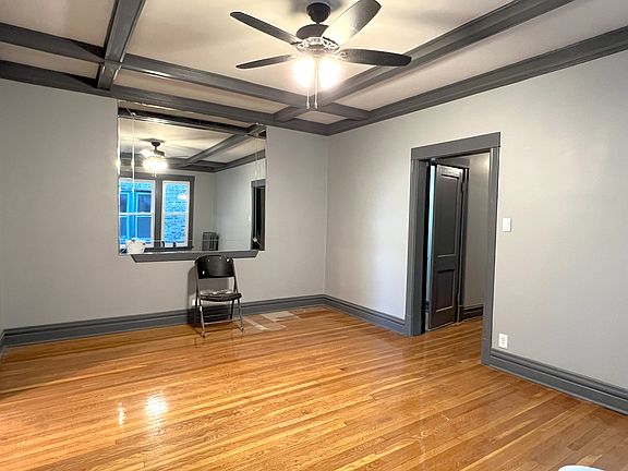 4th image of 1101 W Granville Ave #2S