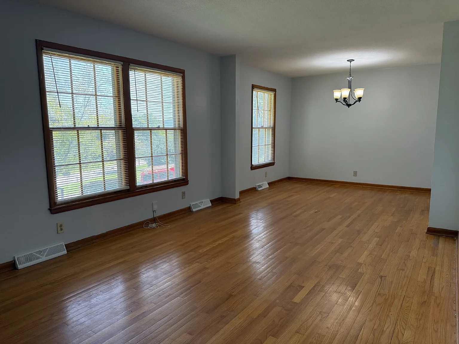 3 bed, 2.0 bath, 1808 sqft, $1,650 — Photo 4