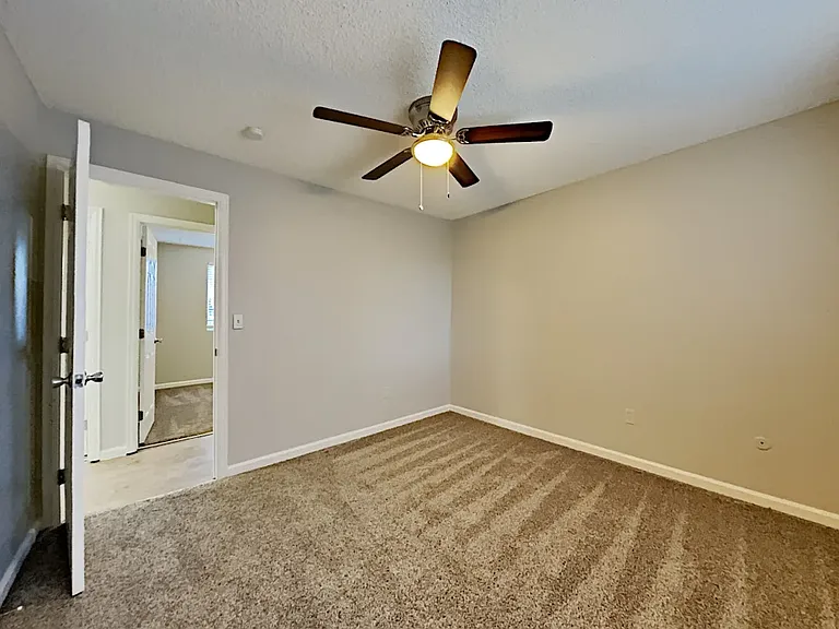 17403 E Eastman Dr — Photo 6