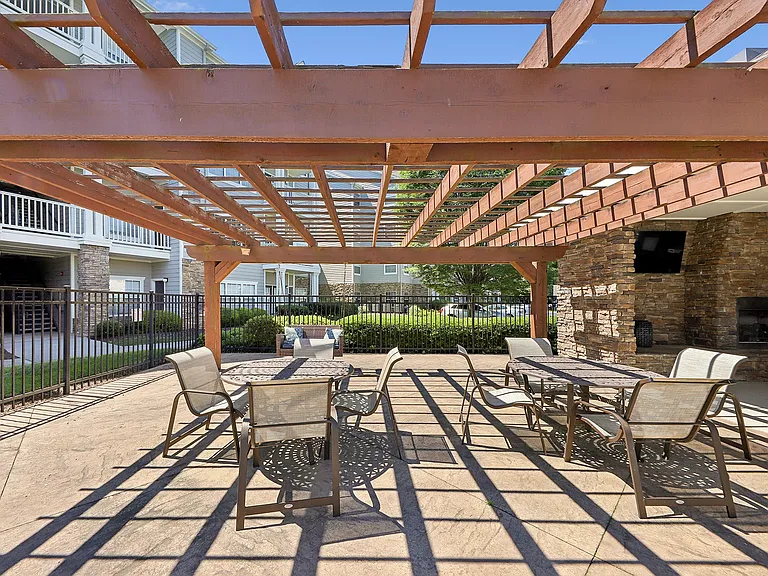 Vintage Retreat Apartments — Photo 22