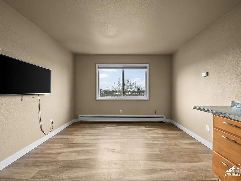 618 Gambell St #11 — Photo 13