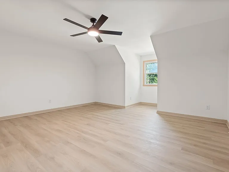 167 Rolling Hill Dr — Photo 10