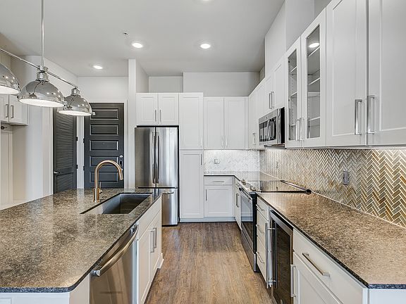 5th image of 770 Cantegral St #629