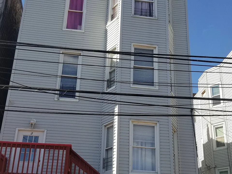 3 Jones Pl #2