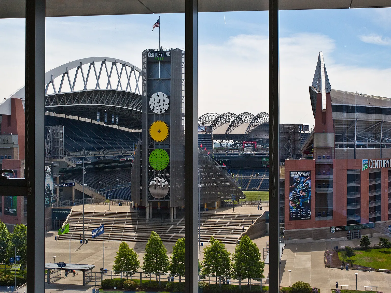 Stadium Place — Photo 1