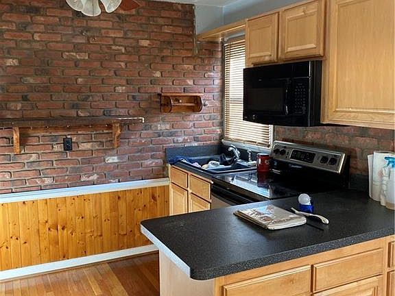 2nd image of 3208 Fisher Ave